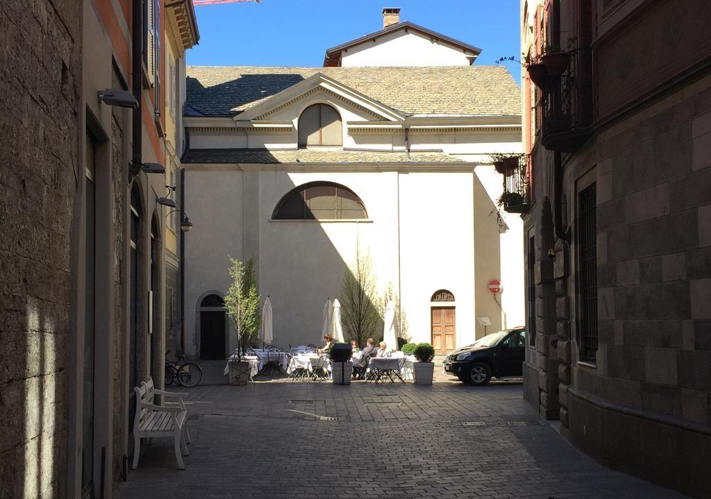 Ancient Courtyard Bonanomi In Historic Centre Appartement *